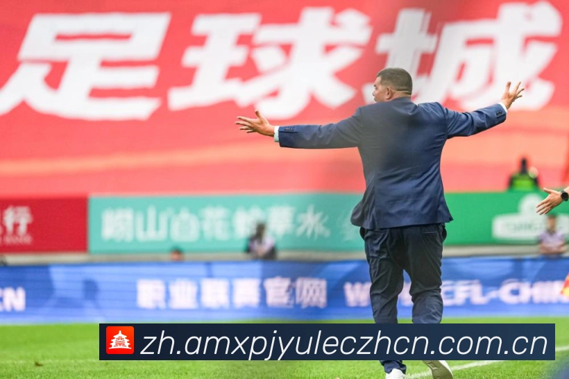武汉三镇主场迎战辽宁铁人球票正式开售价格区间五十至二百六十元战术观察:最新赛事动态与深度分析 武汉三镇主场迎战辽宁铁人球票正式开售价格区间五十至二百六十元战术观察:最新赛事动态与深度分析
